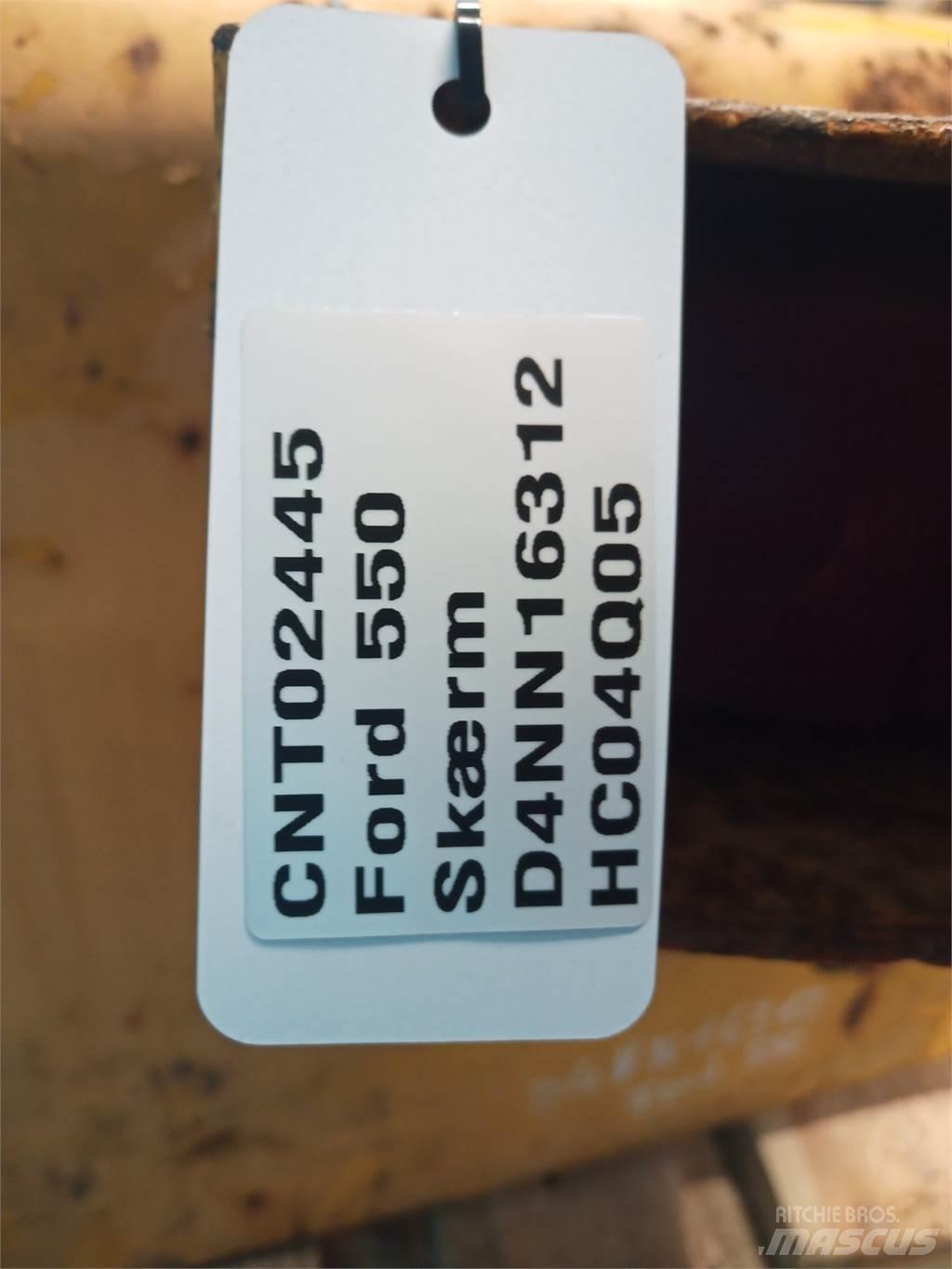 Ford 550 Screening buckets
