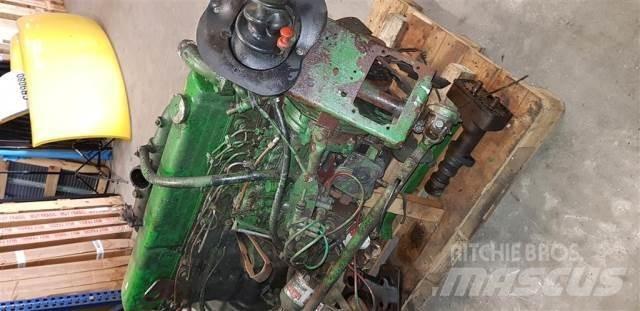 Ford 826F Engines