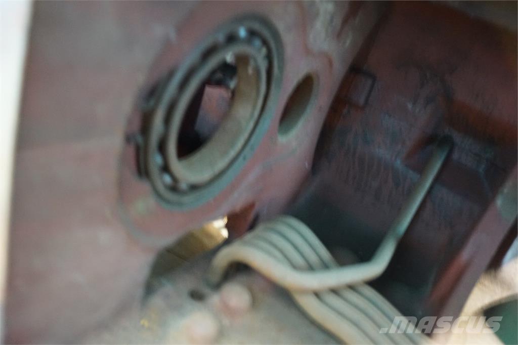 Ford 8340 Transmission