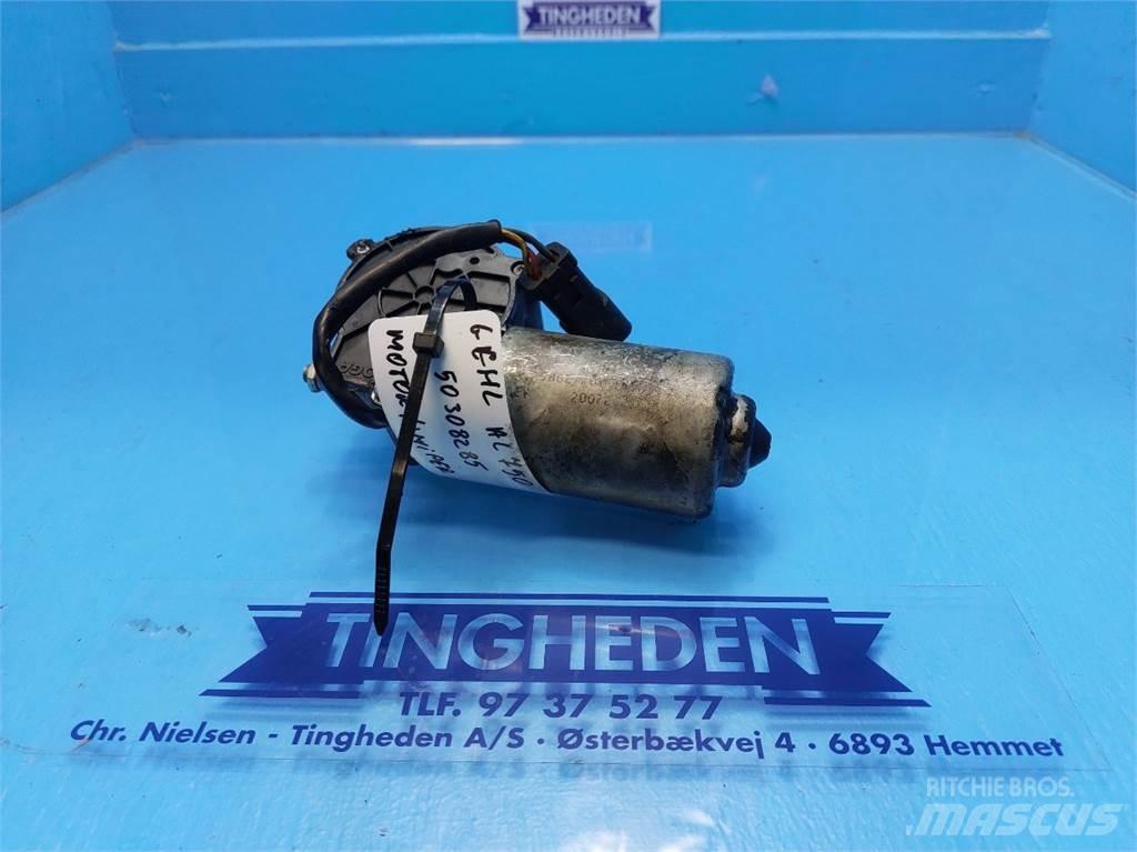 Gehl AL750 Electronics