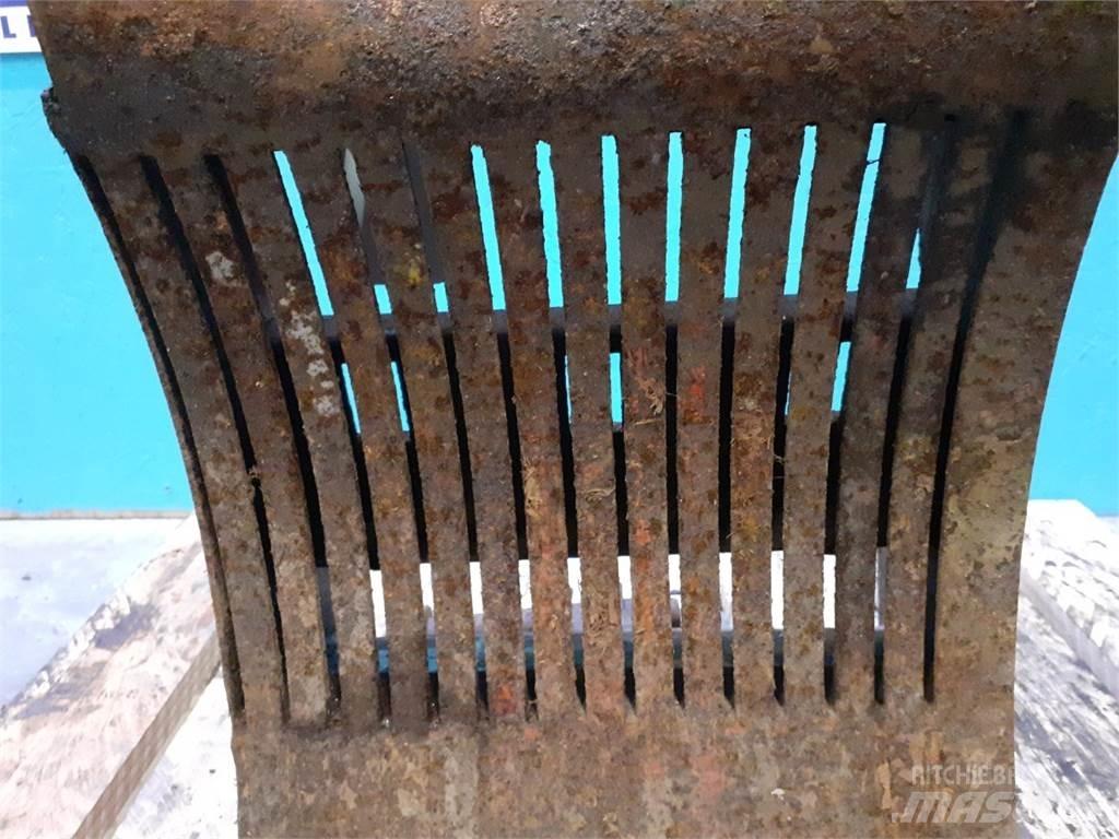 Hesston 4700 Combine harvester accessories