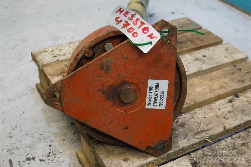 Hesston 4700 Other tractor accessories