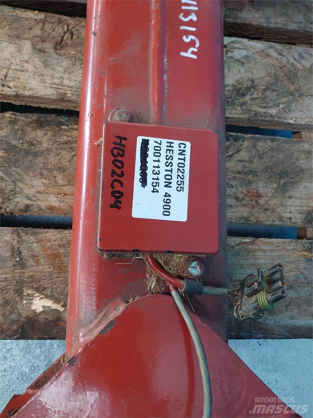 Hesston 4900 Other forage harvesting equipment
