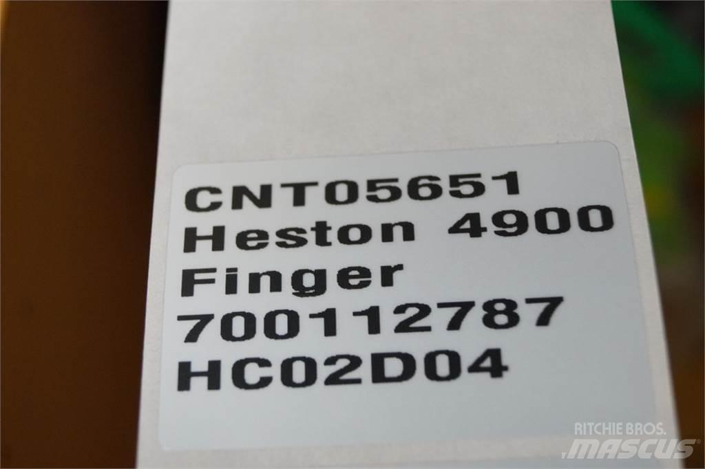 Hesston 4900 Farm machinery