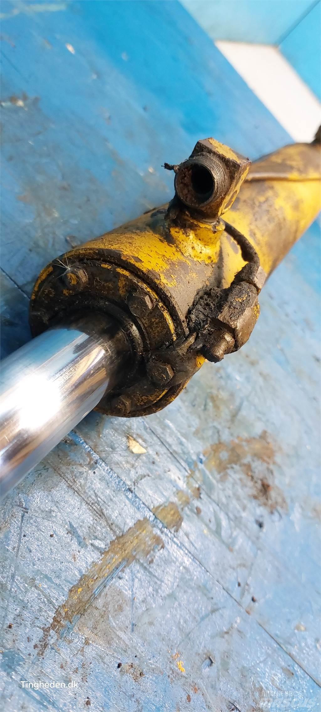 Hydrema 805 Axles