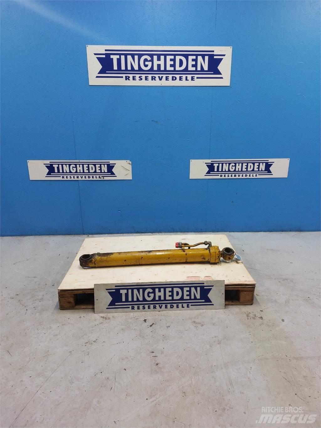Hydrema 806 Backhoes