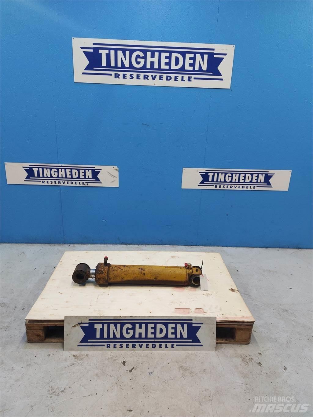 Hydrema 806 Other components