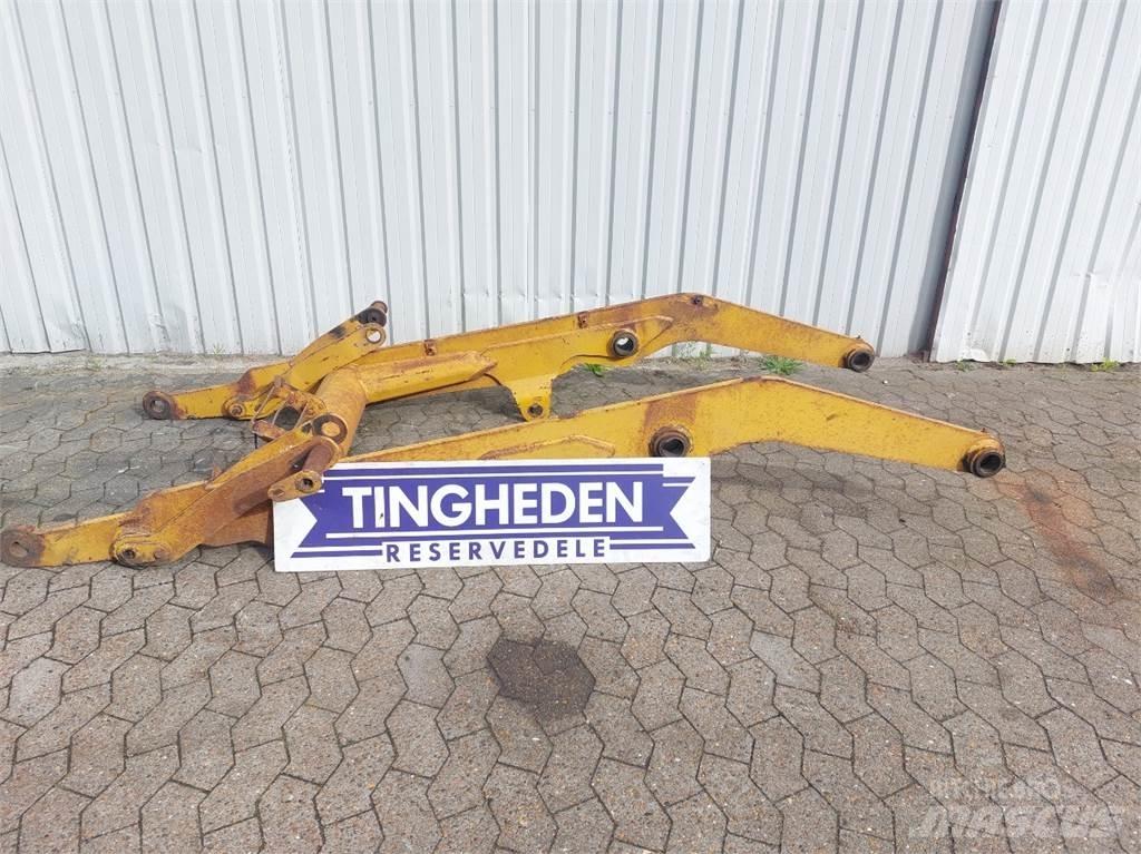 Hydrema 806 Booms and arms
