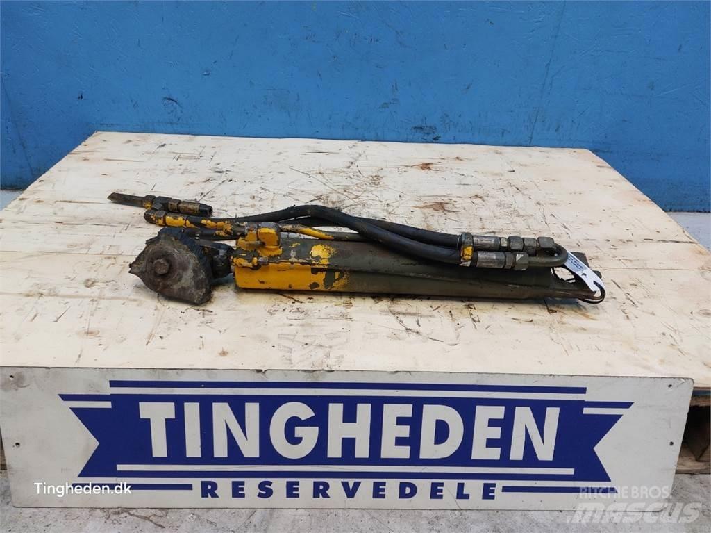 Hydrema 806 Axles