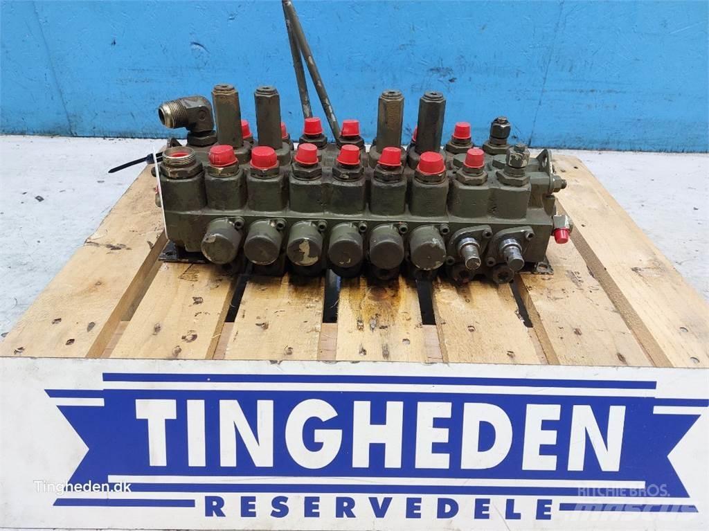 Hydrema 806 Hydraulics