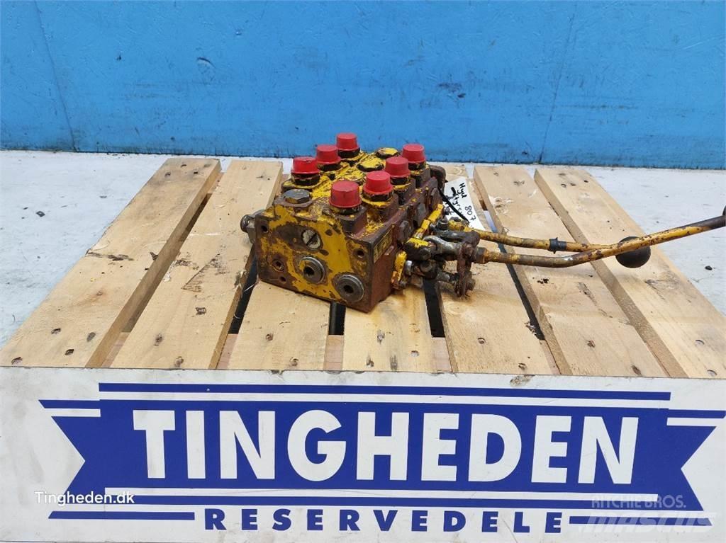 Hydrema 807 Hydraulics