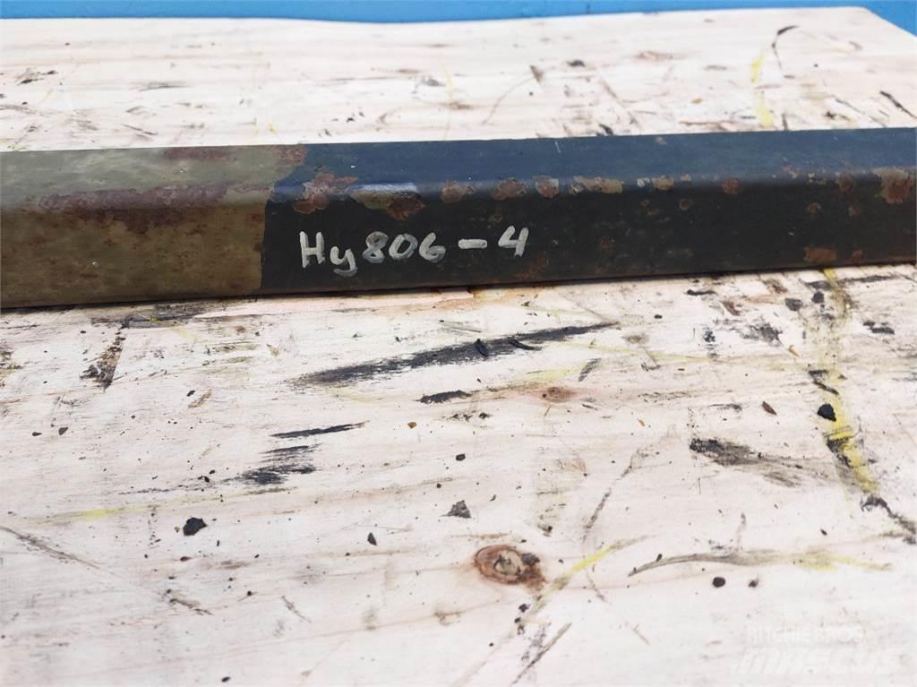 Hydrema 906 Booms and arms