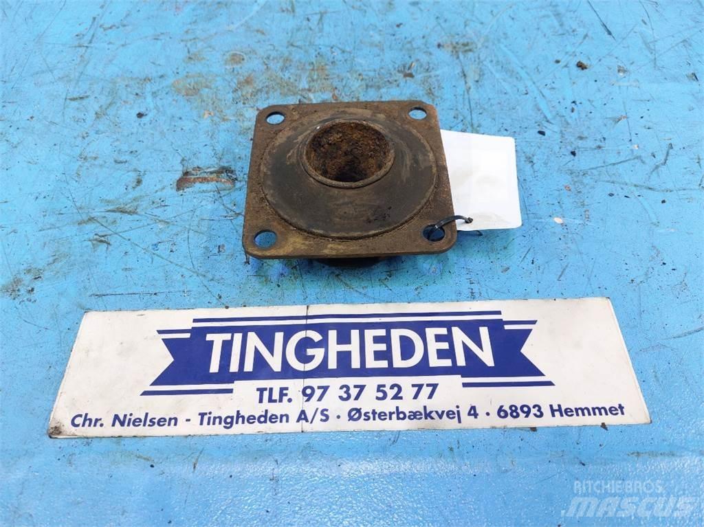 Hydrema 906 Engines