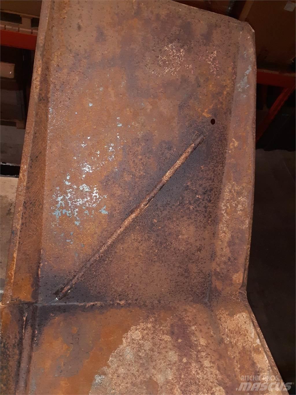 Hydrema 906A Screening buckets