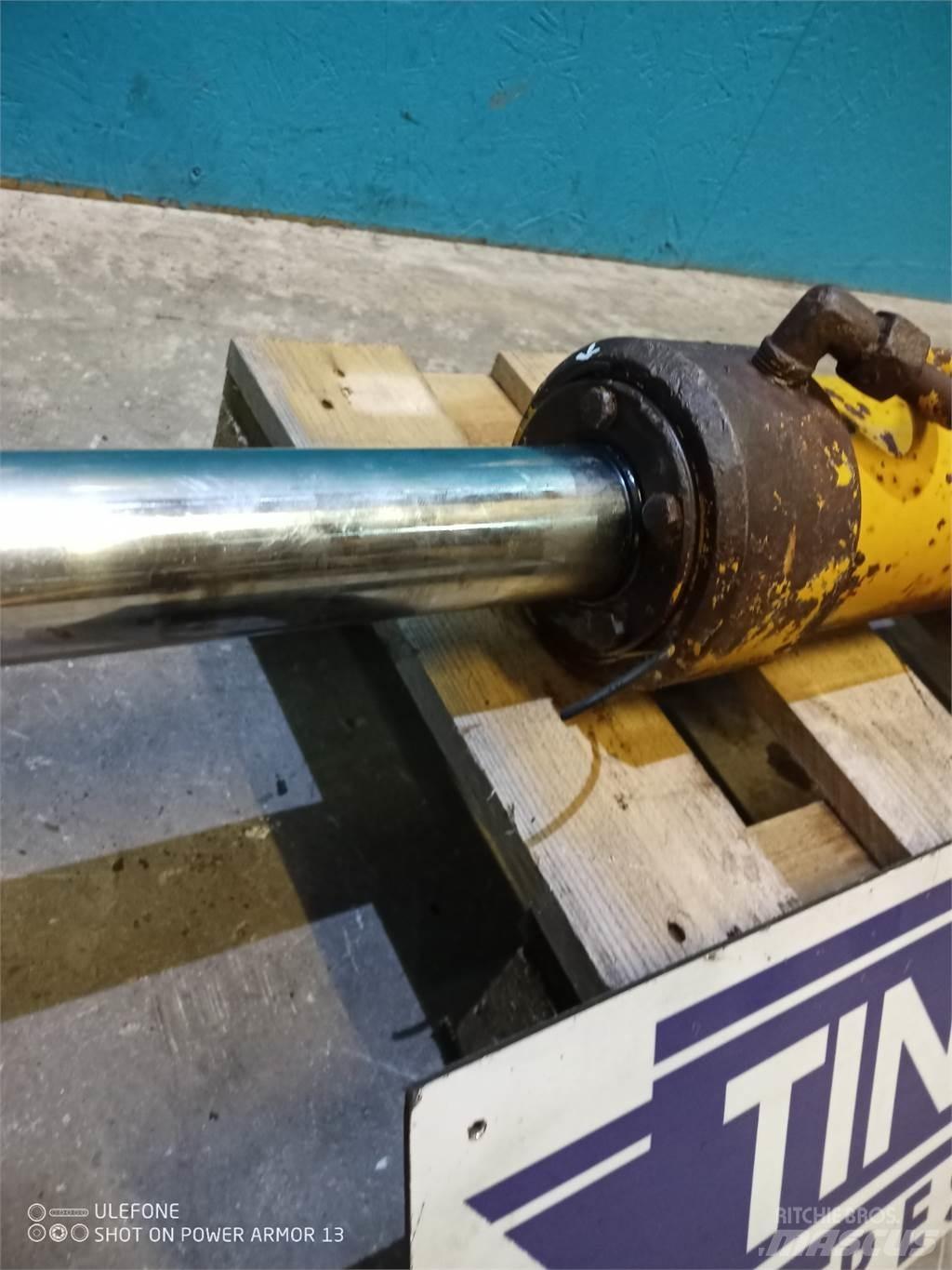 Hydrema 906A Other components