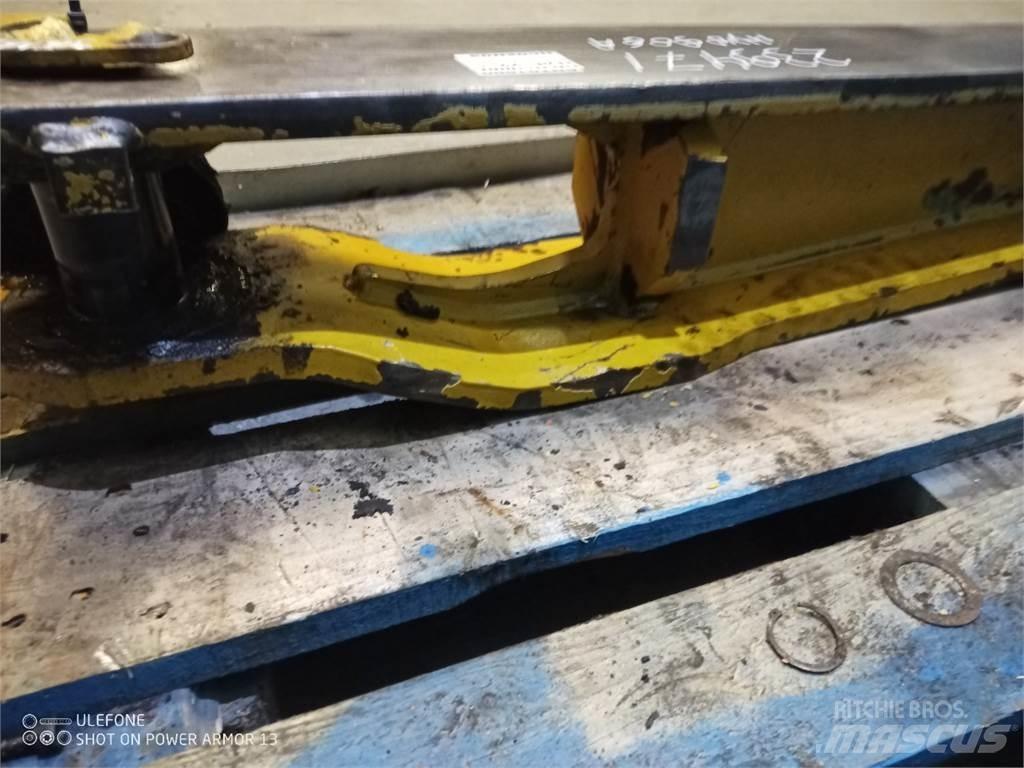 Hydrema 906A Axles