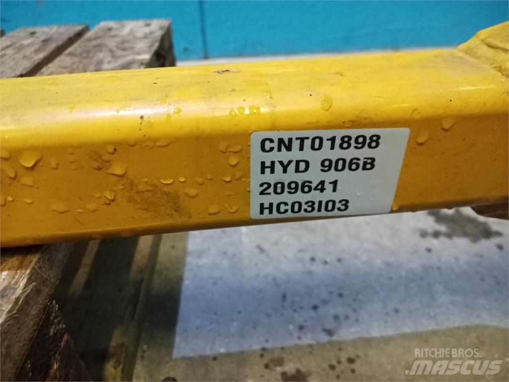 Hydrema 906B Booms and arms