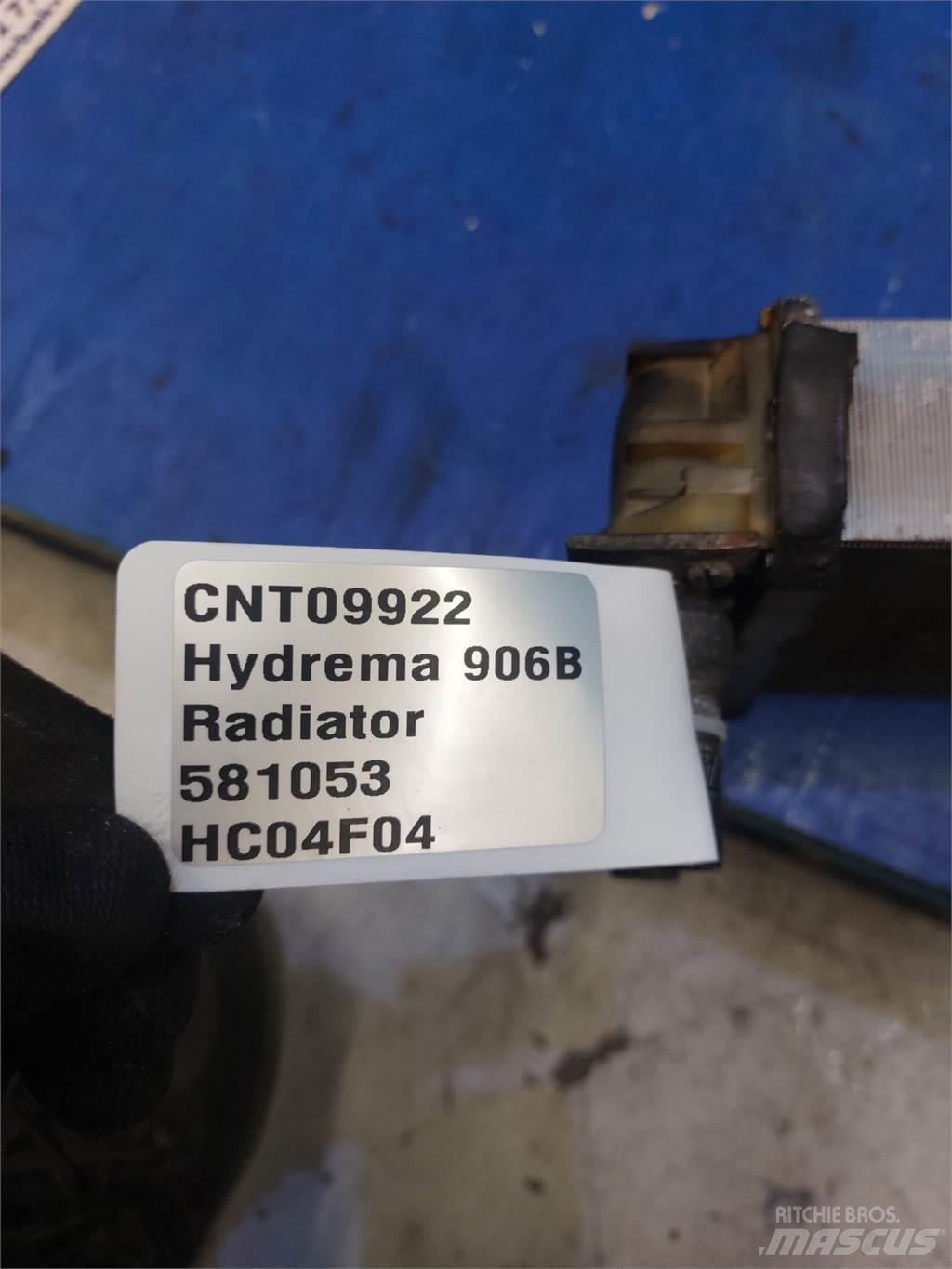 Hydrema 906B Radiators