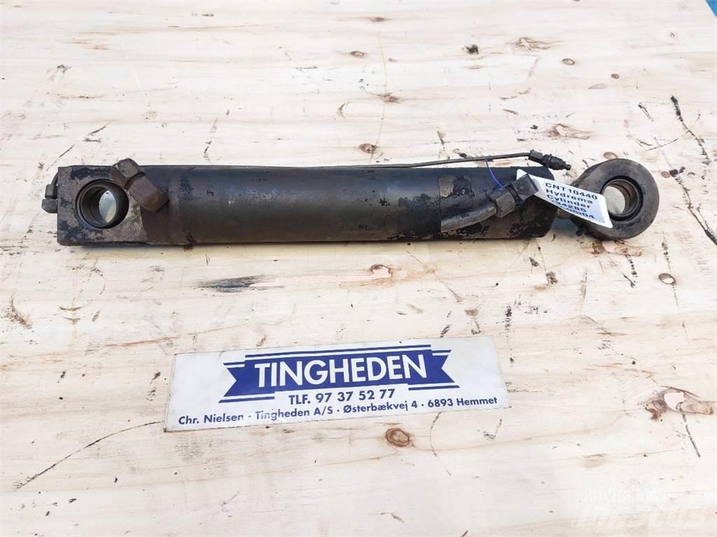 Hydrema 906B Axles