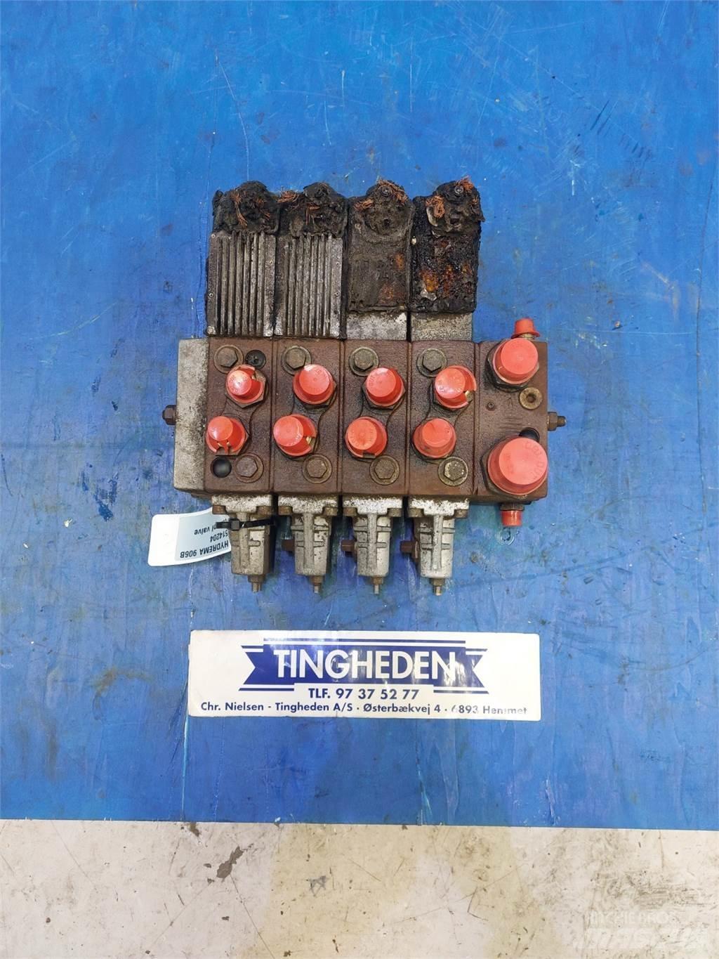 Hydrema 906B Hydraulics