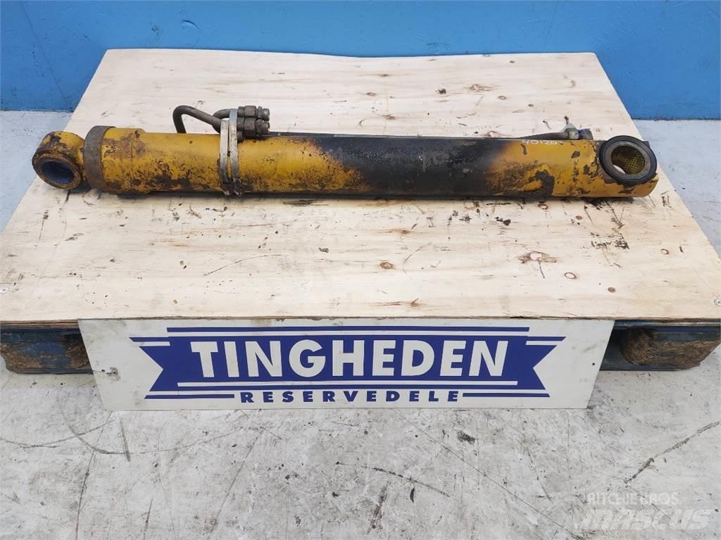 Hydrema 906C Booms and arms