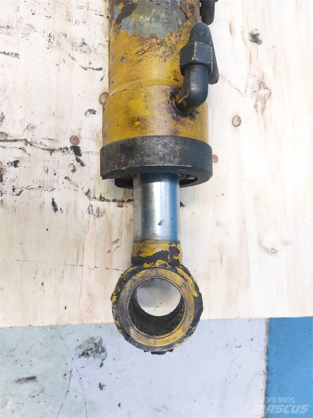 Hydrema 906C Booms and arms