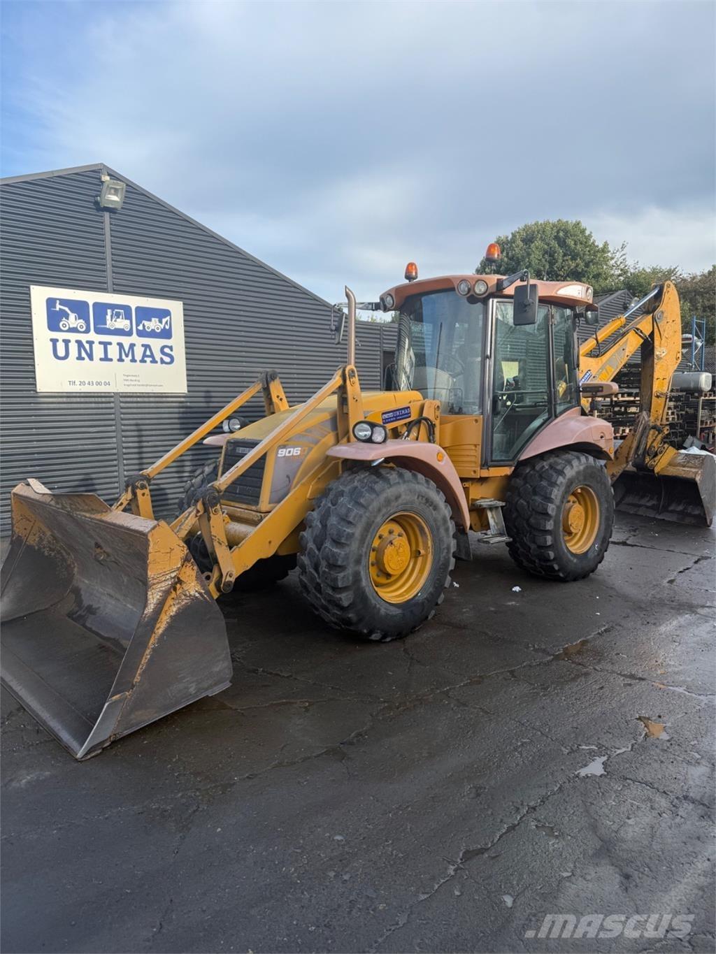 Hydrema 906D Backhoe