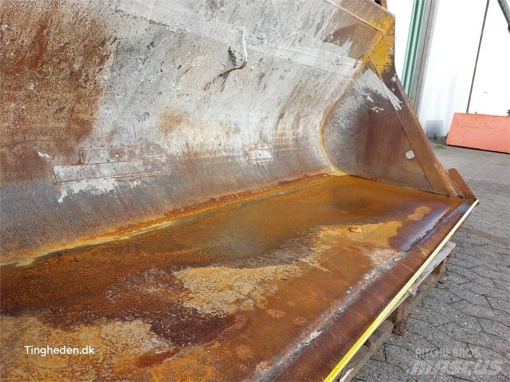 Hydrema 926D Buckets