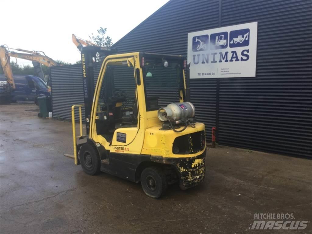 Hyster H2.5FT LPG trucks