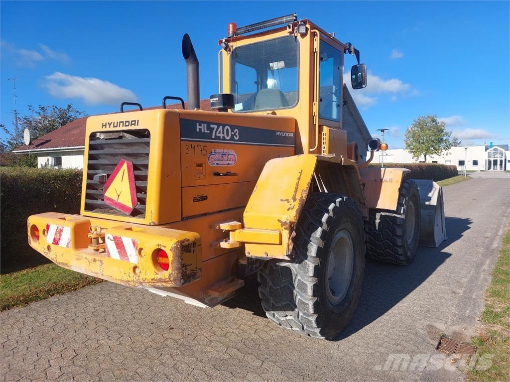 Hyundai HL740-3 Wheel loaders