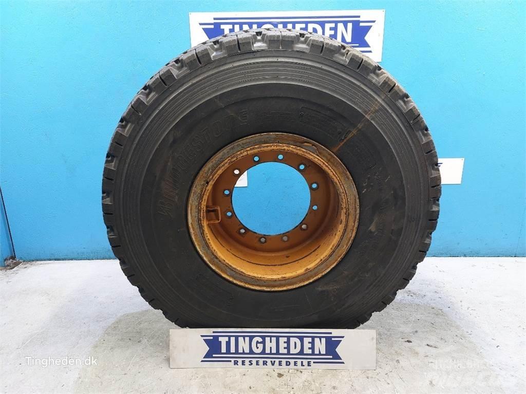 JCB 25 20.5R25 Tyres, wheels and rims