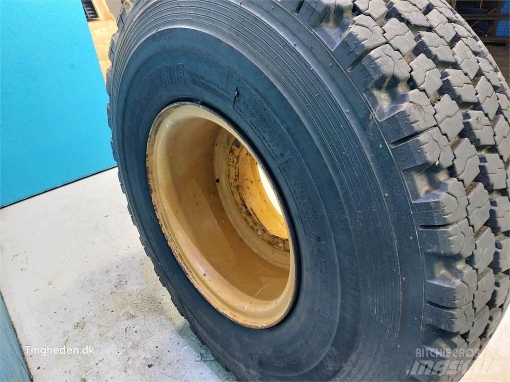 JCB 25 20.5R25 Tyres, wheels and rims