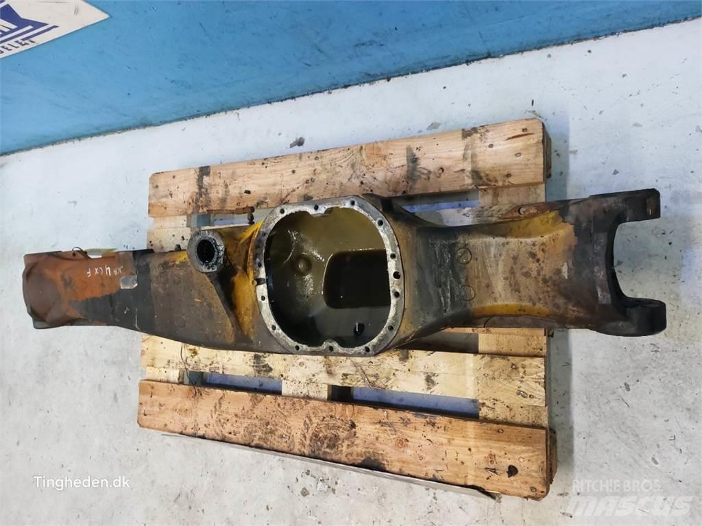 JCB 4CX Axles
