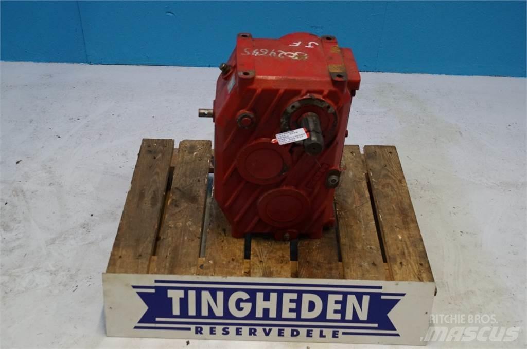 JF Fodervogn Feed mixer
