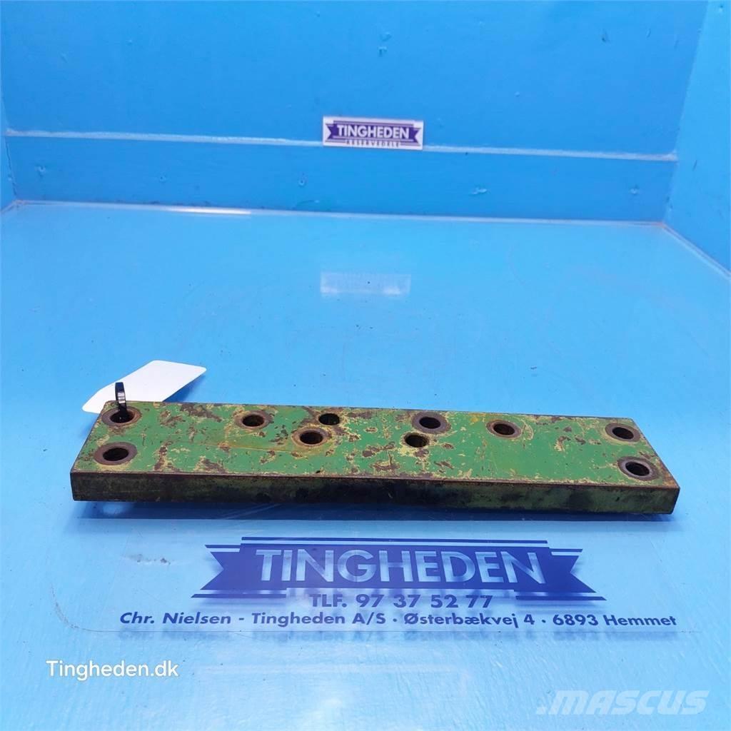 John Deere 1040 Other tractor accessories