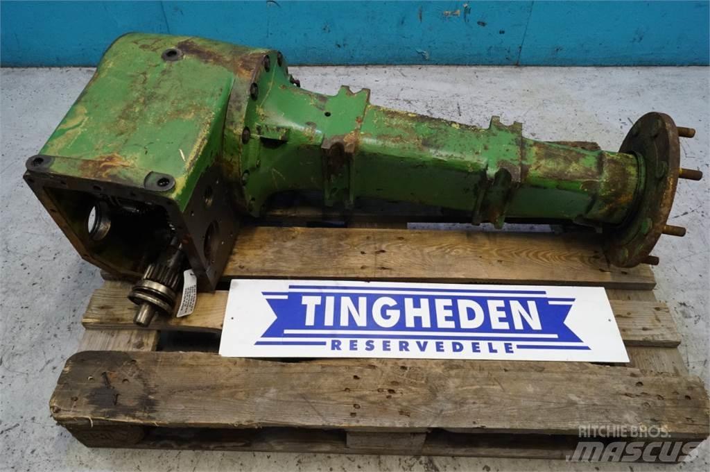 John Deere 1042 Transmission