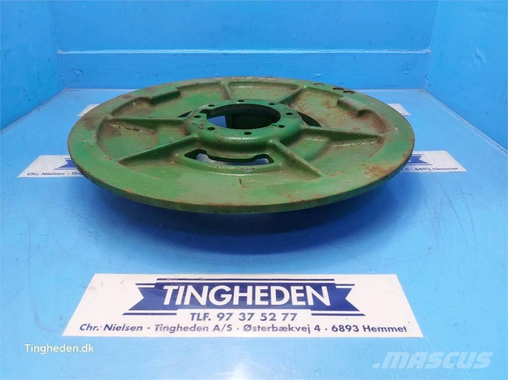 John Deere 1065 Farm machinery