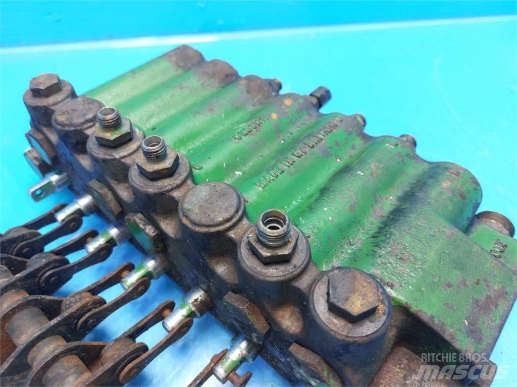John Deere 1085 Hydraulics
