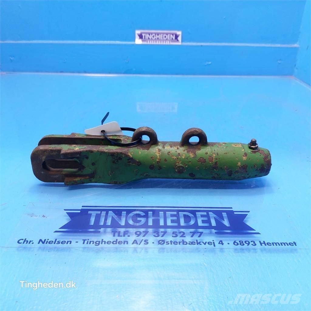 John Deere 2020 Other tractor accessories