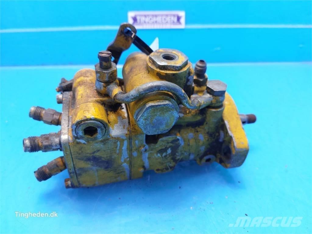 John Deere 2020 Engines