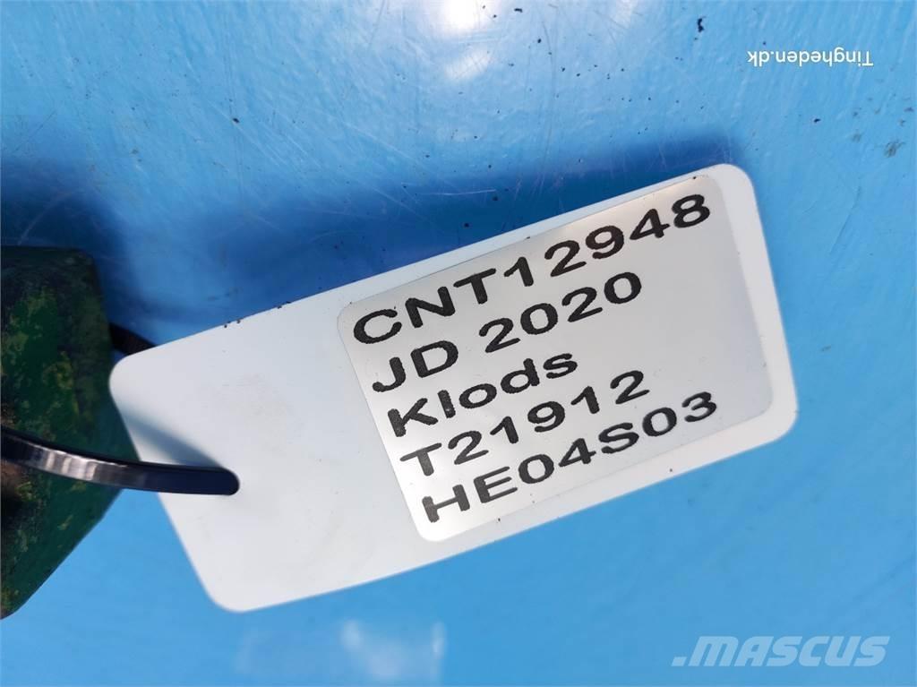 John Deere 2020 Other tractor accessories