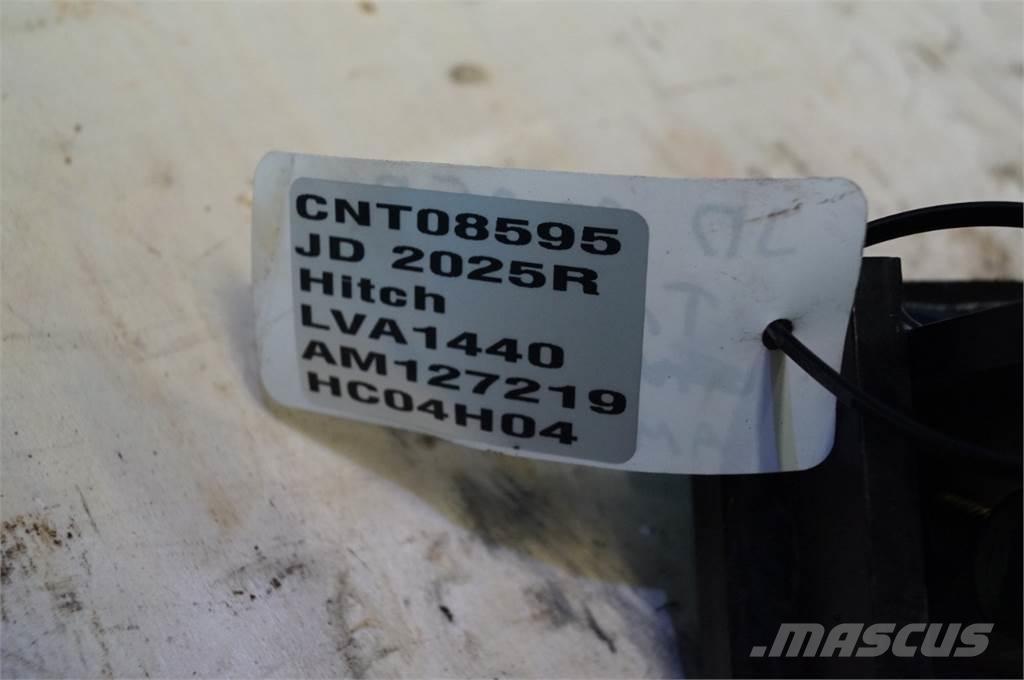 John Deere 2025R Other tractor accessories