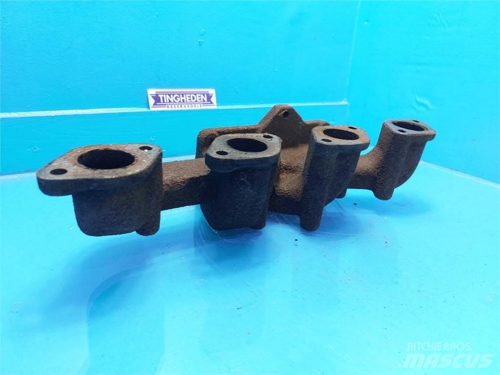 John Deere 2140 Engines