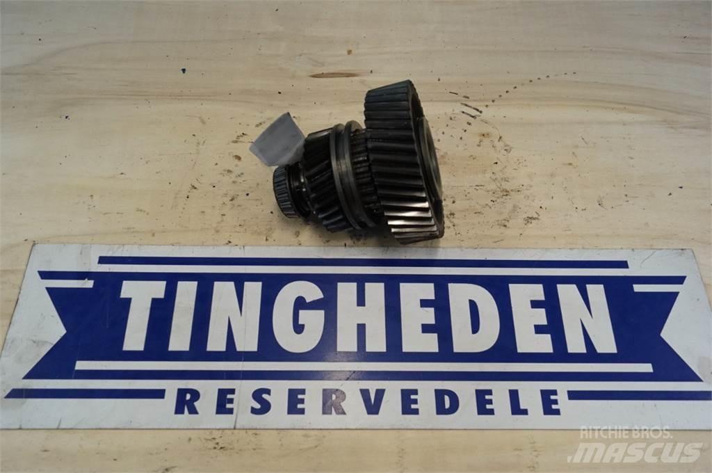John Deere 2250 Transmission