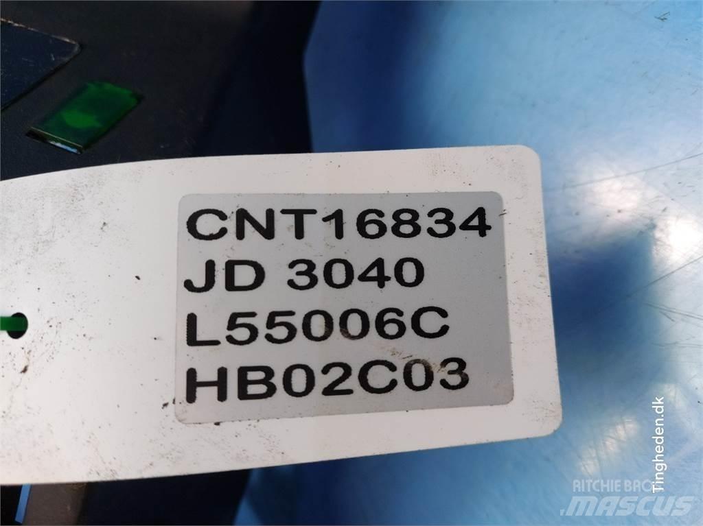 John Deere 3040 Cabins and interior