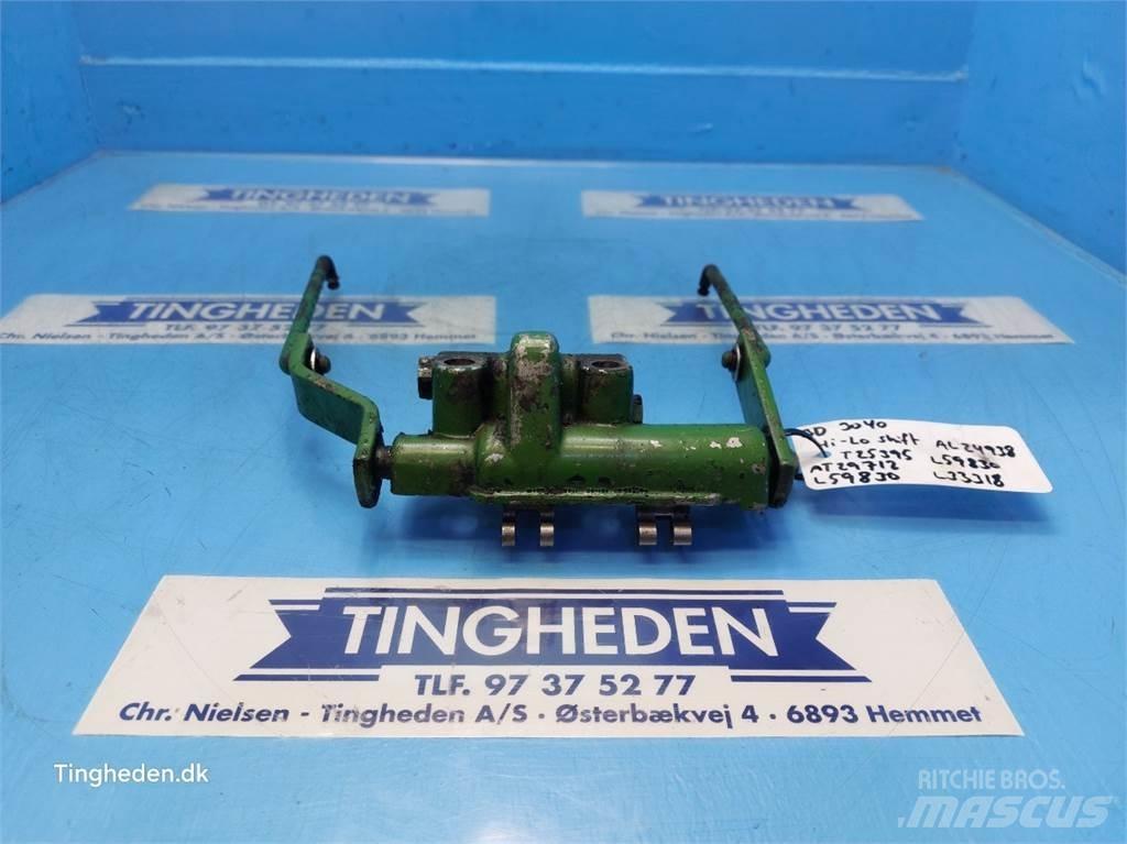 John Deere 3040 Transmission