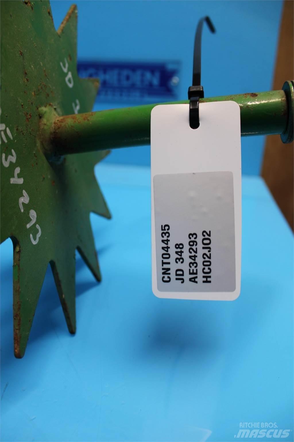 John Deere 348 Bale clamps