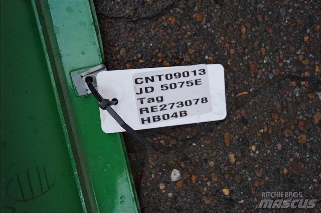 John Deere 5075E Cabins and interior