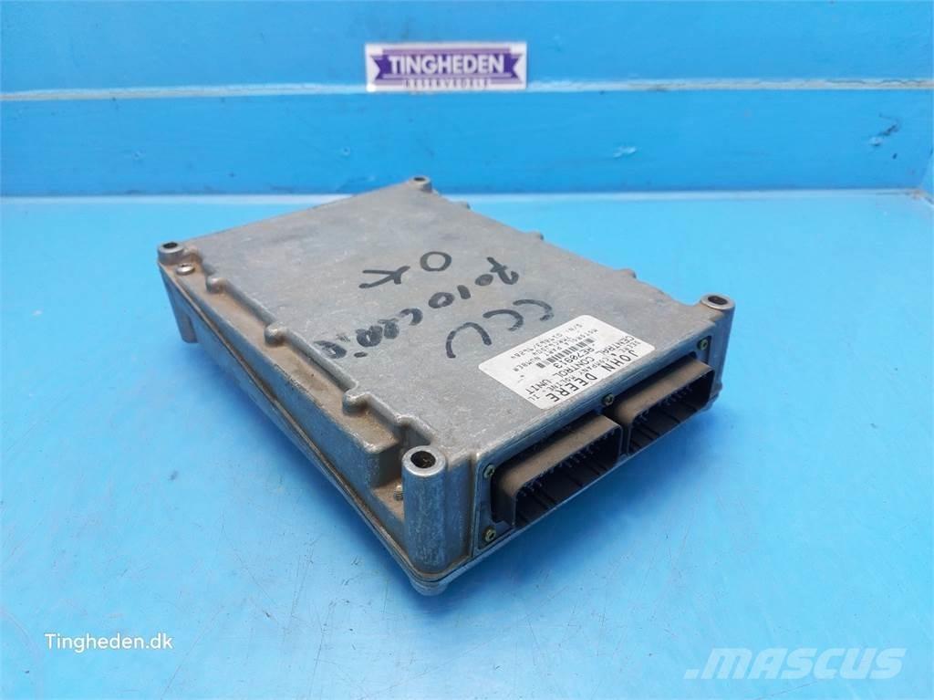 John Deere 7600 Electronics