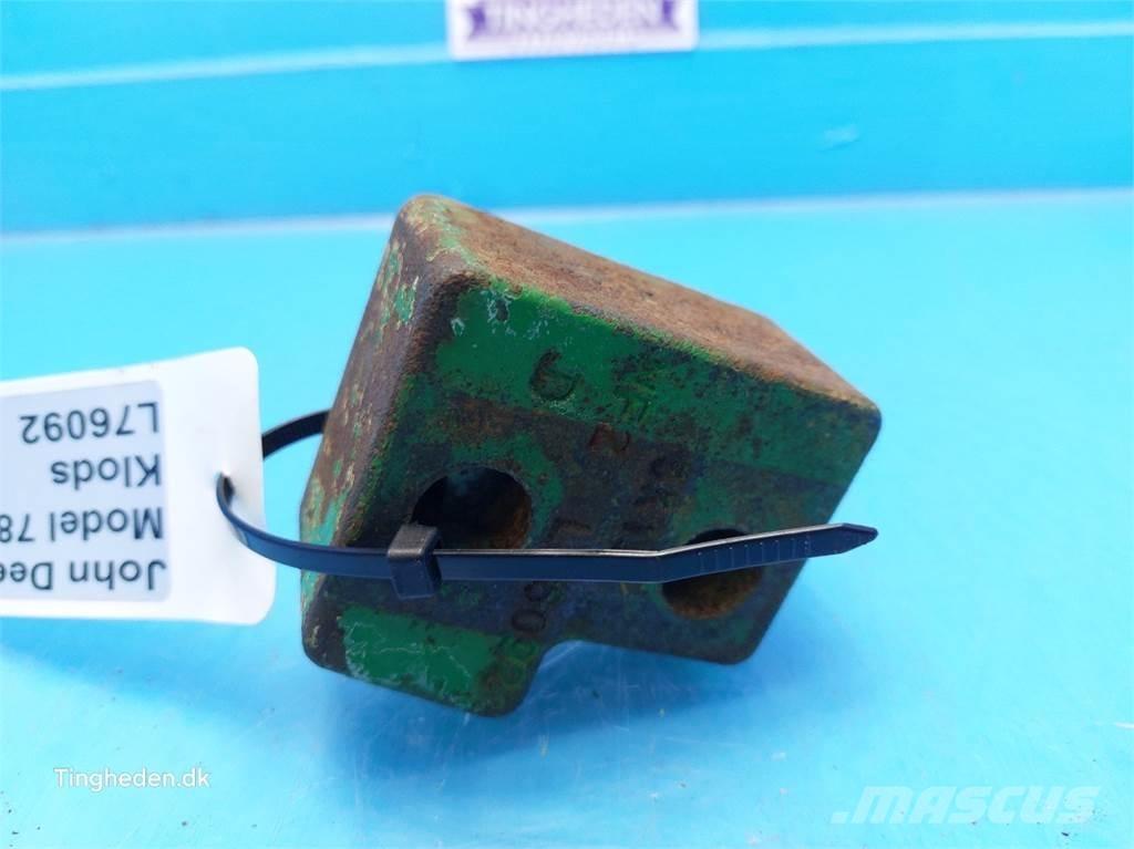 John Deere 7800 Other tractor accessories
